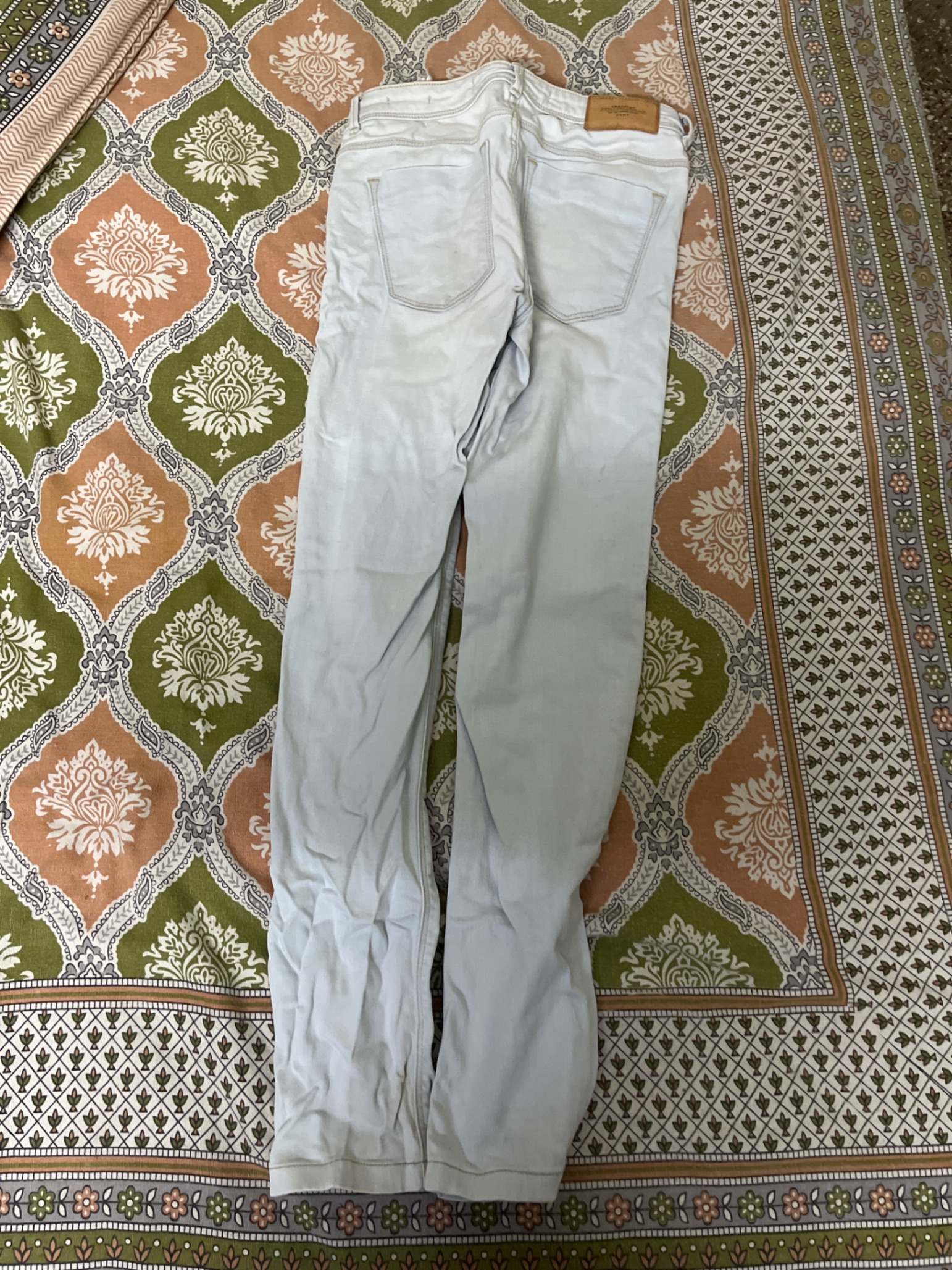 Denim waist 24 — pre-loved Bottoms on Slayyitt
