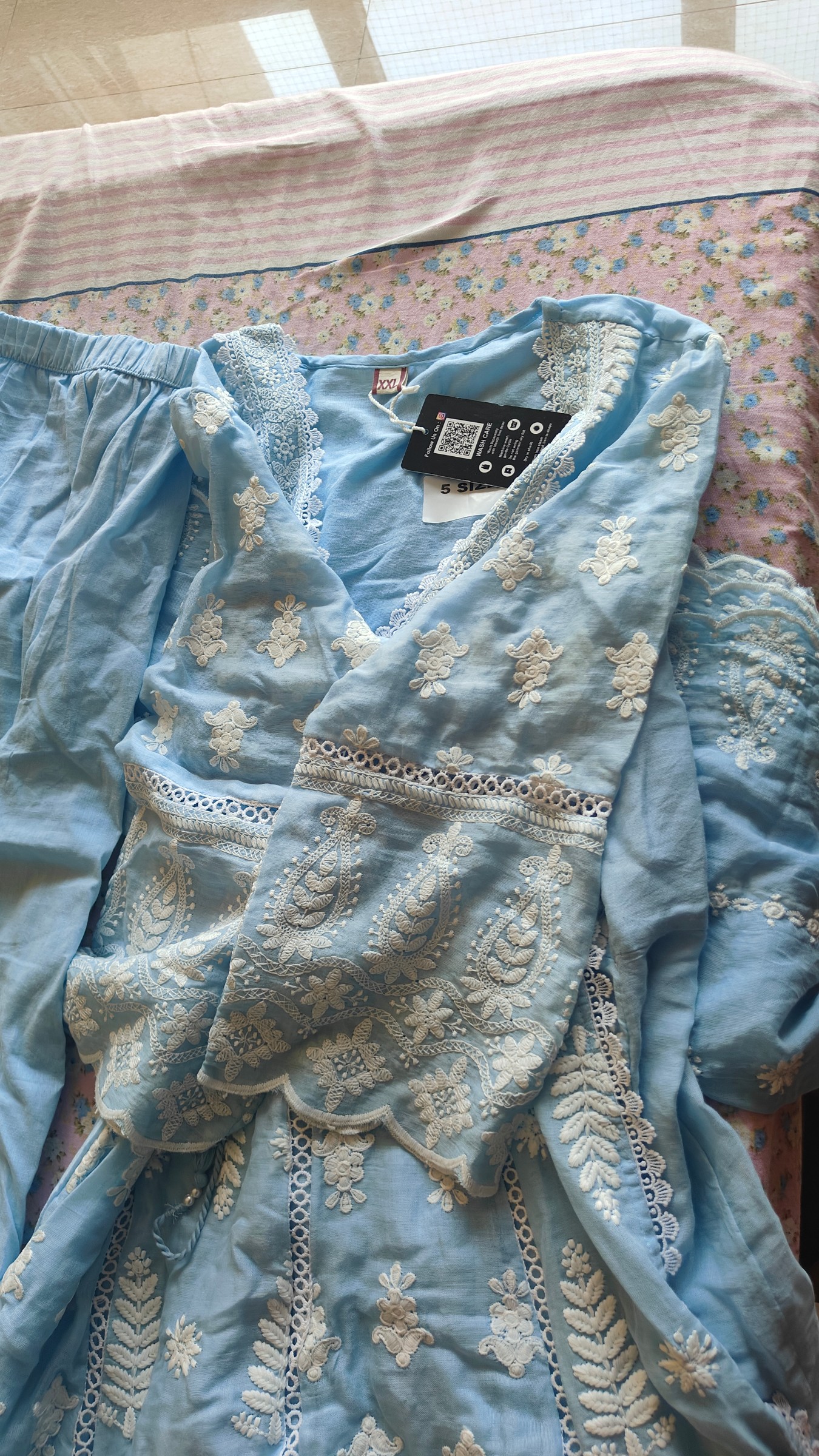 4 piece new chikankari suit set — pre-loved Ethnic Wear on Slayyitt