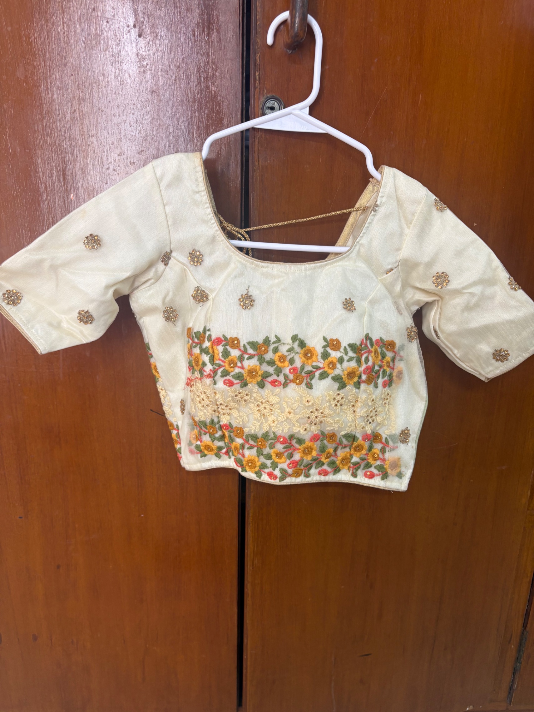 Ethnic wear — pre-loved Ethnic Wear on Slayyitt
