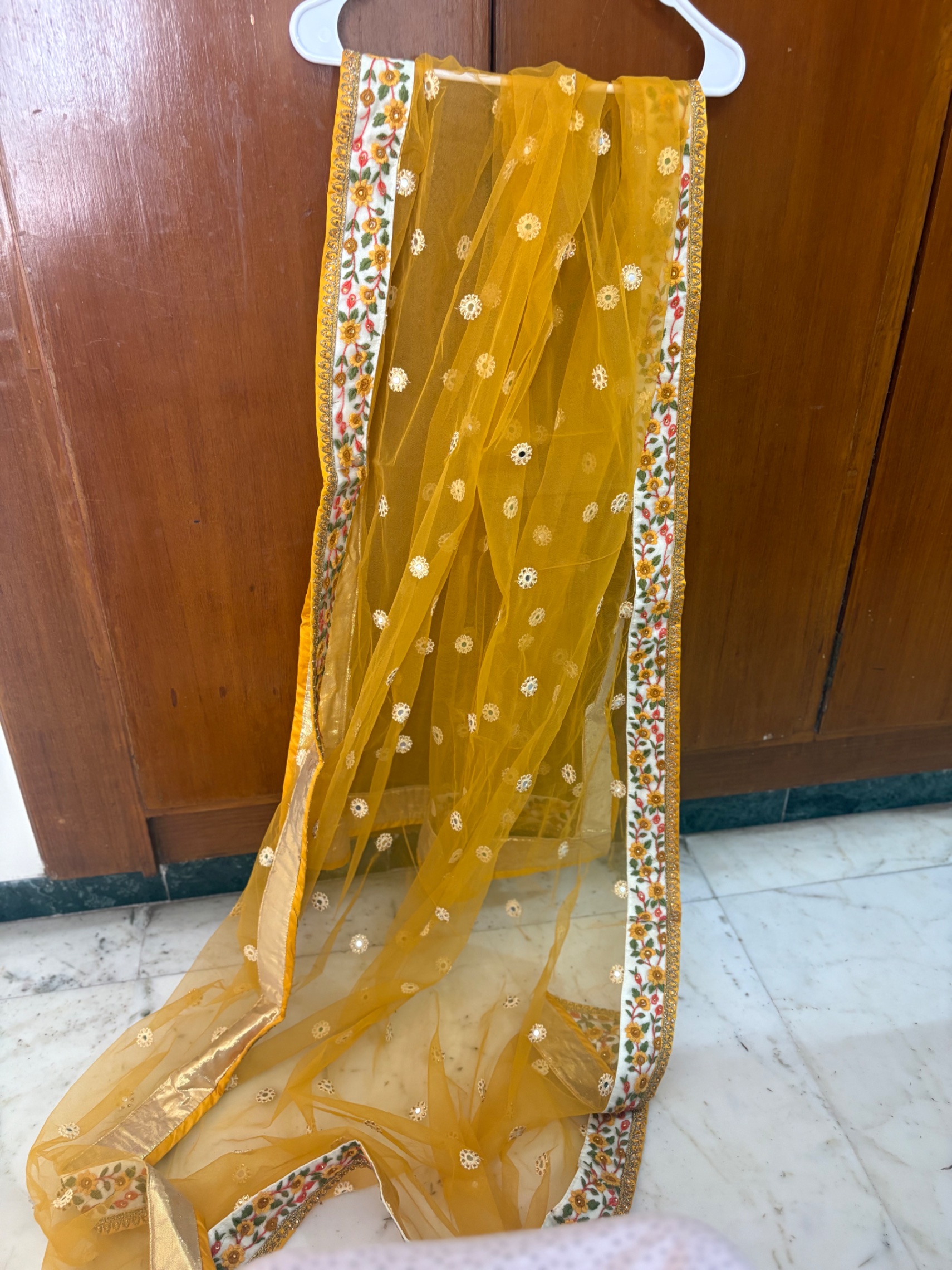 Ethnic wear — pre-loved Ethnic Wear on Slayyitt