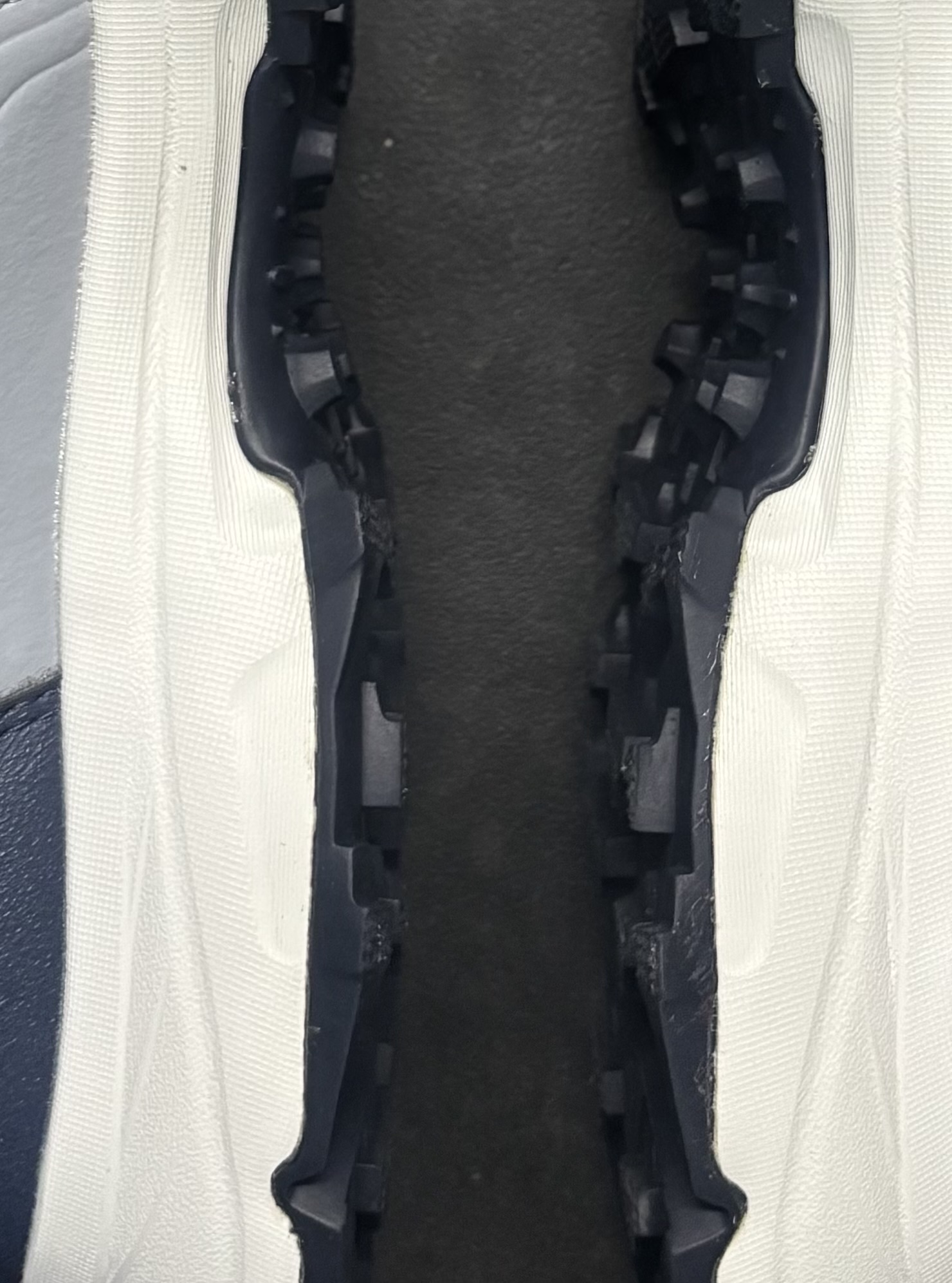 Adidas Mountben Stride Shoes — pre-loved Footwear on Slayyitt