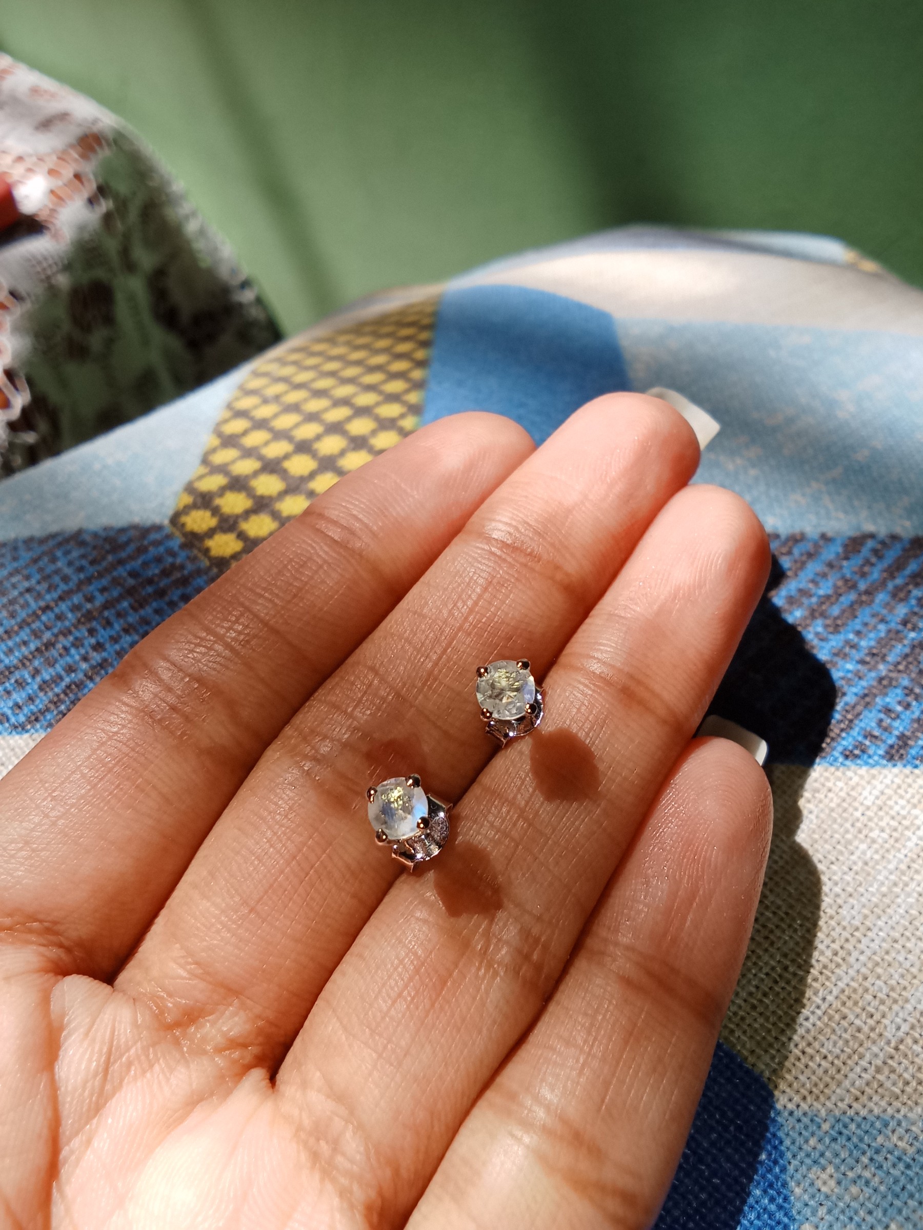 Rainbow Moonstone Silver Studs — pre-loved Jewellery on Slayyitt