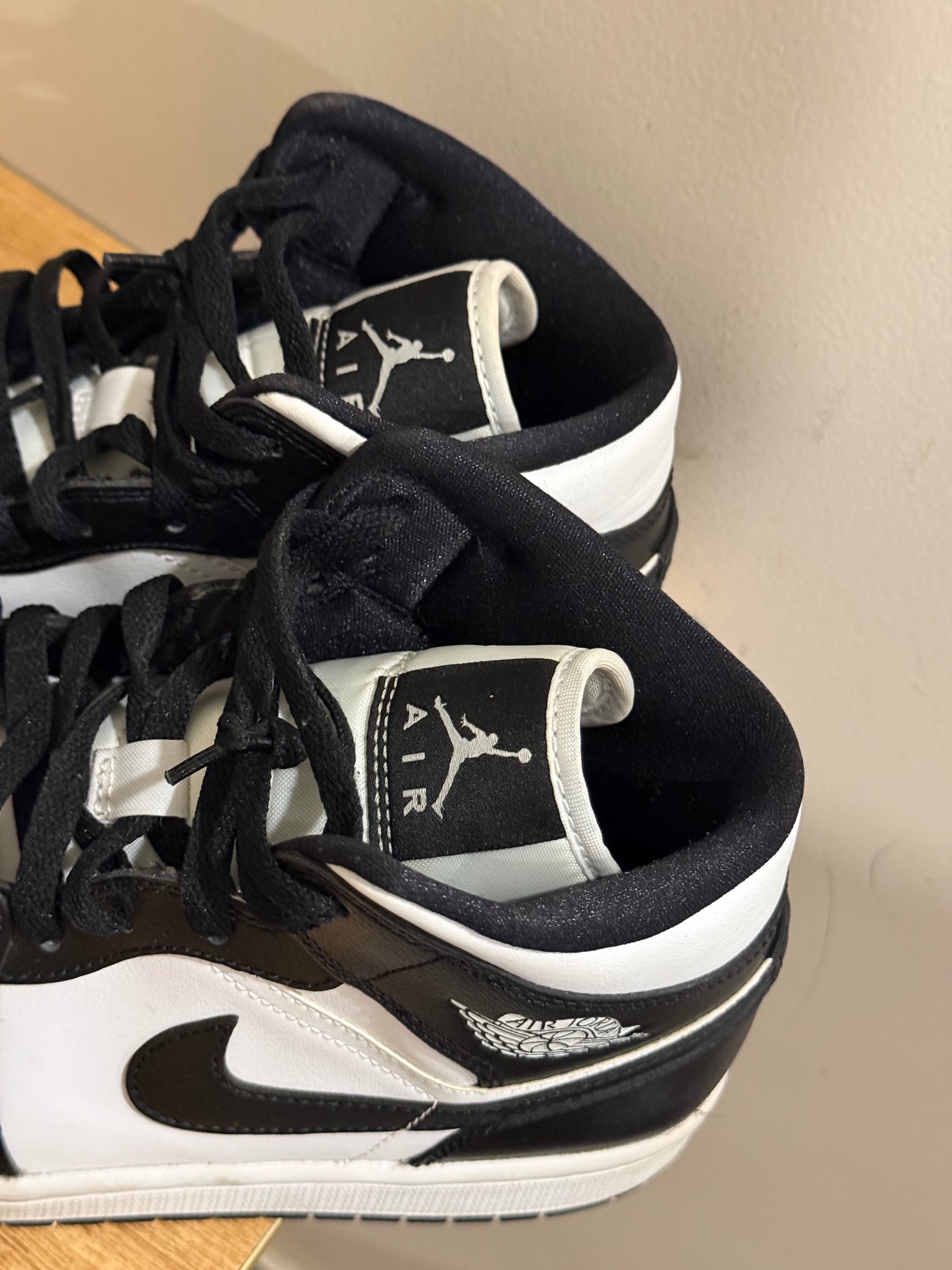 Nike Air Jordan 1 Mid "Panda" (Black/White) — pre-loved Footwear on Slayyitt