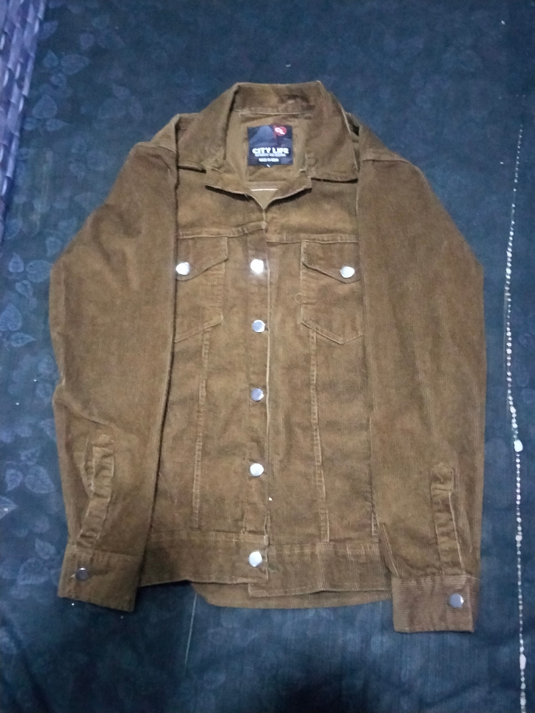 Vintage jacket — pre-loved Vintage & Thrift on Slayyitt