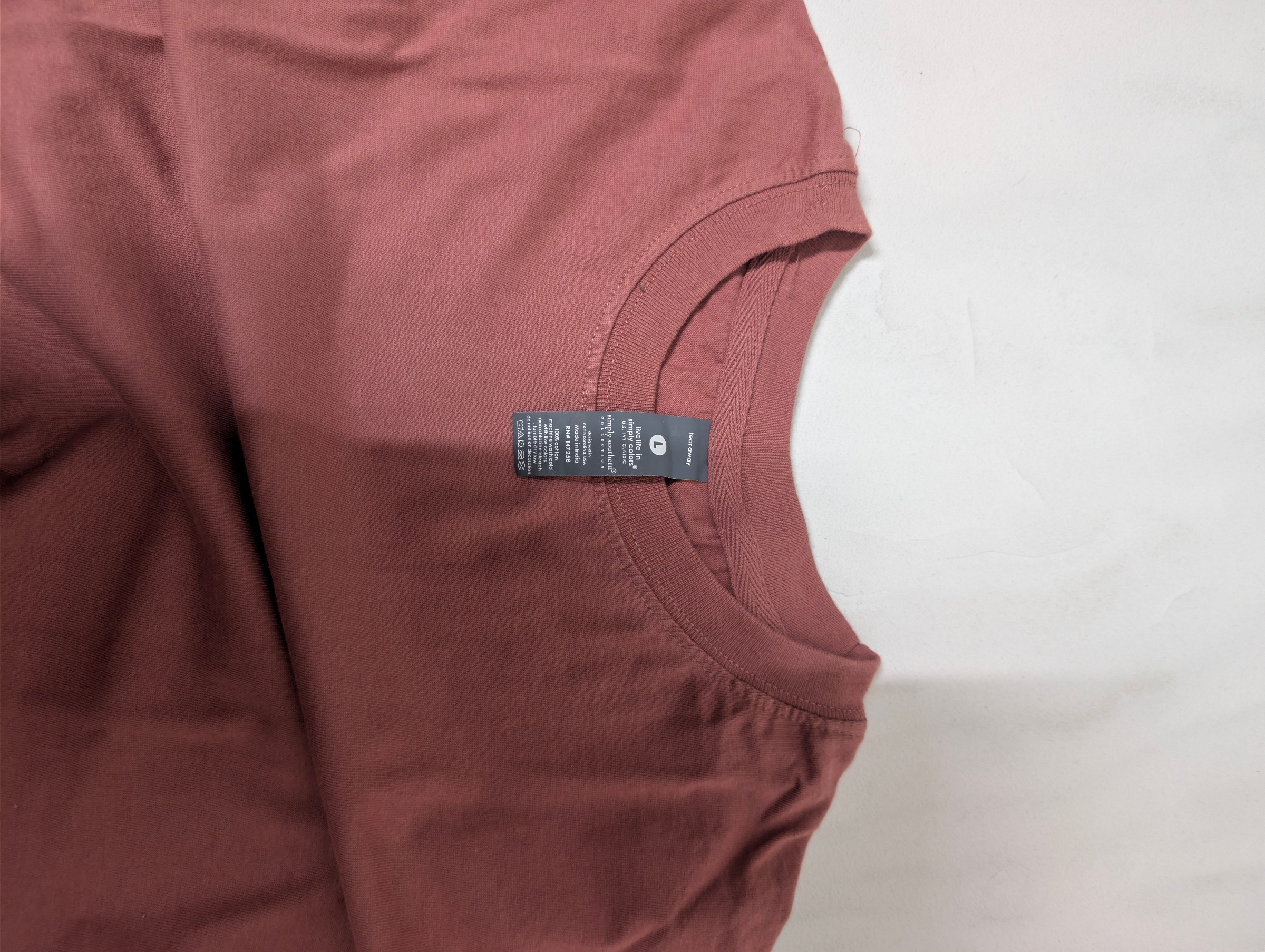 Simply Southern Tee — pre-loved Tops on Slayyitt