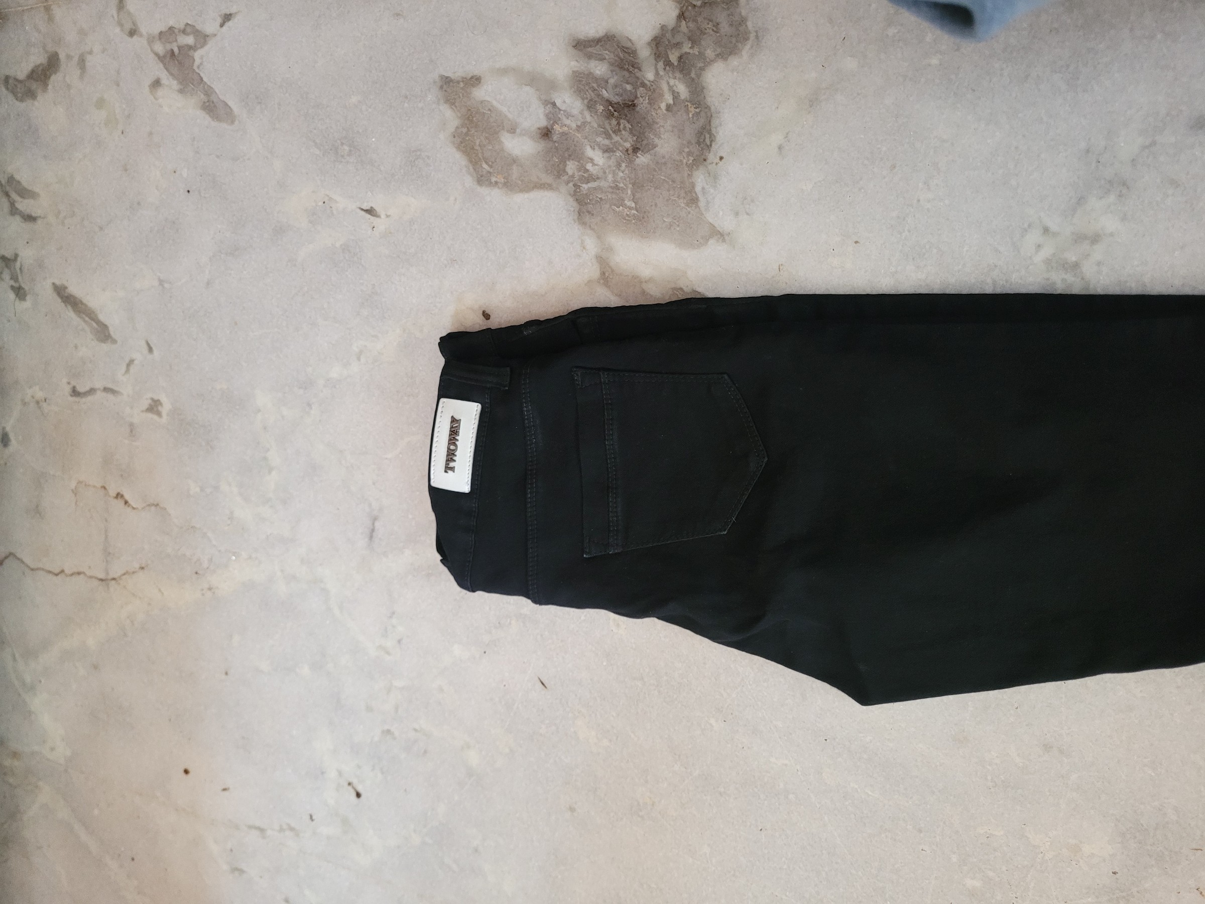 Black denim jeans — pre-loved Bottoms on Slayyitt